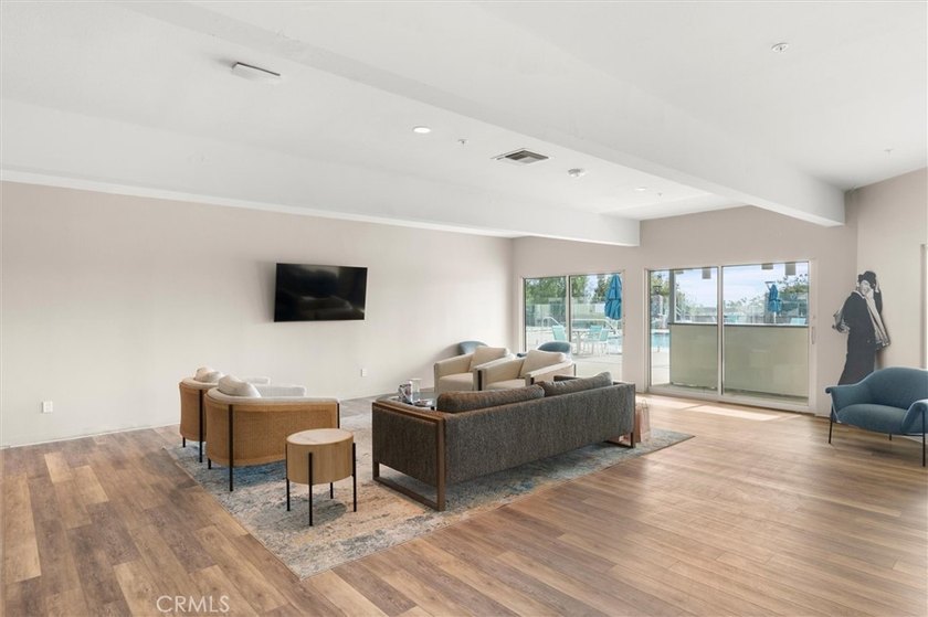 Very few 2015-built homes offer rooftop 180-degree views of - photo 43