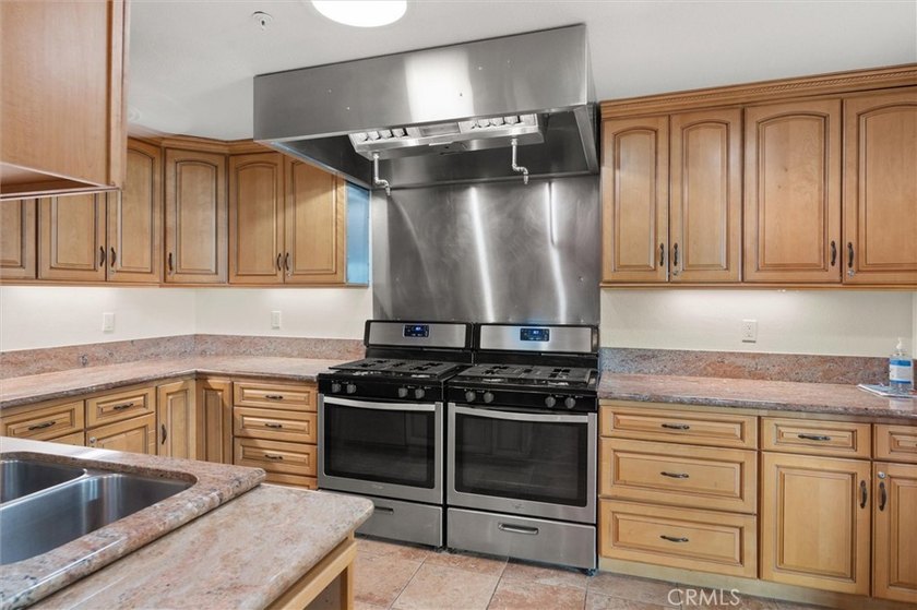 Very few 2015-built homes offer rooftop 180-degree views of - photo 44