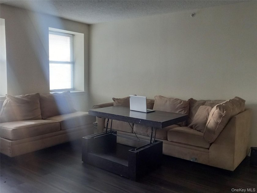 The cheapest modern (2007 building) 3BR 2BA condo over 1200sqft - photo 9