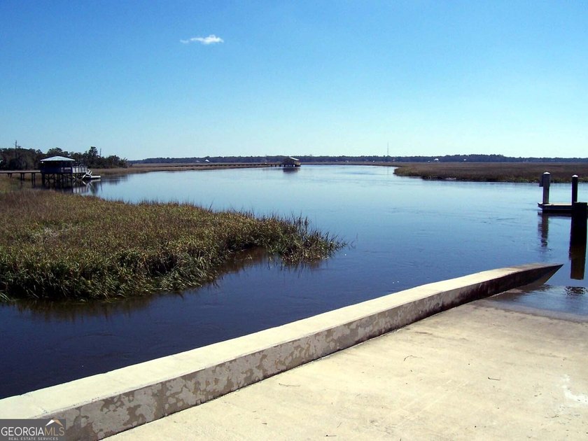 Build your dream home on this beautiful 1.9 acre unimproved lot - photo 31