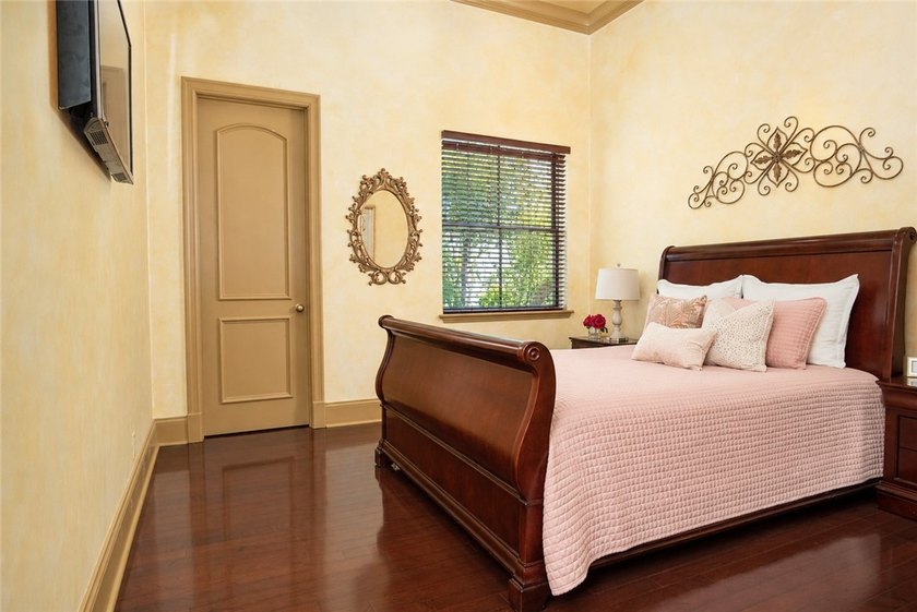 Exceptional 5,155 SF estate in Meadowood Golf &amp; Country Club - photo 22