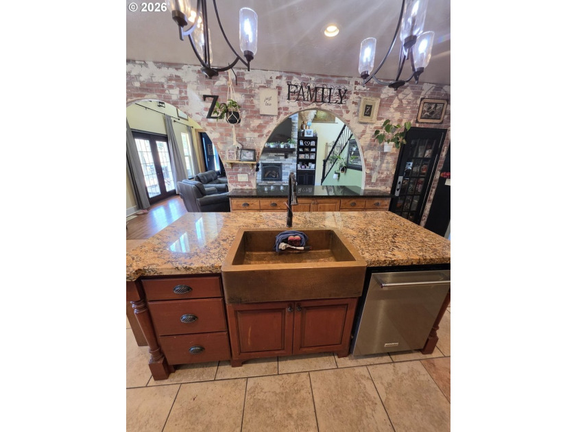 4 bed 2.5 baths stucco home, on 4.52 acres built is 2004e see - photo 9