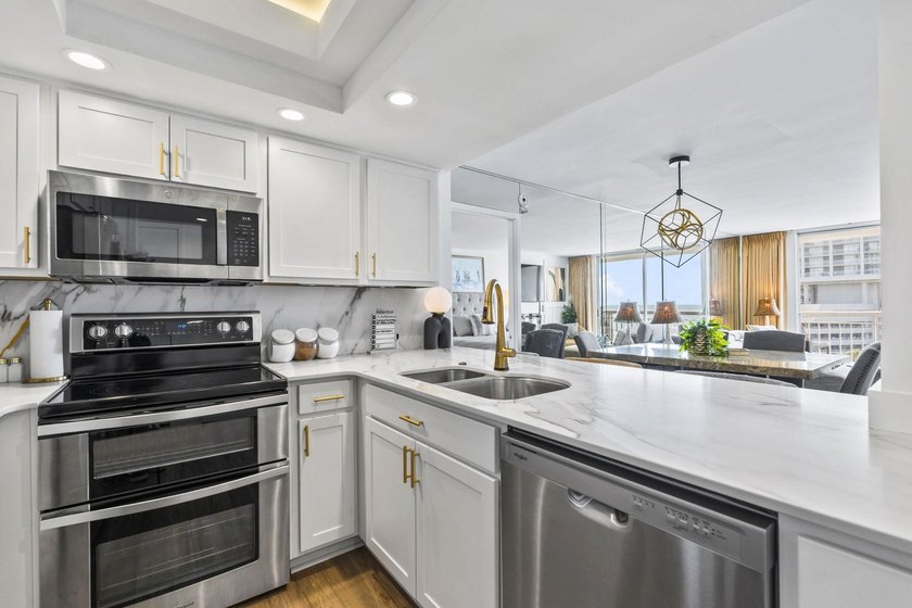 Welcome to luxury coastal living in one of Myrtle Beach's most - photo 13