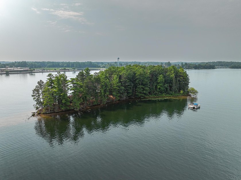 Here's your chance to own a part of Minocqua Chain history - photo 21