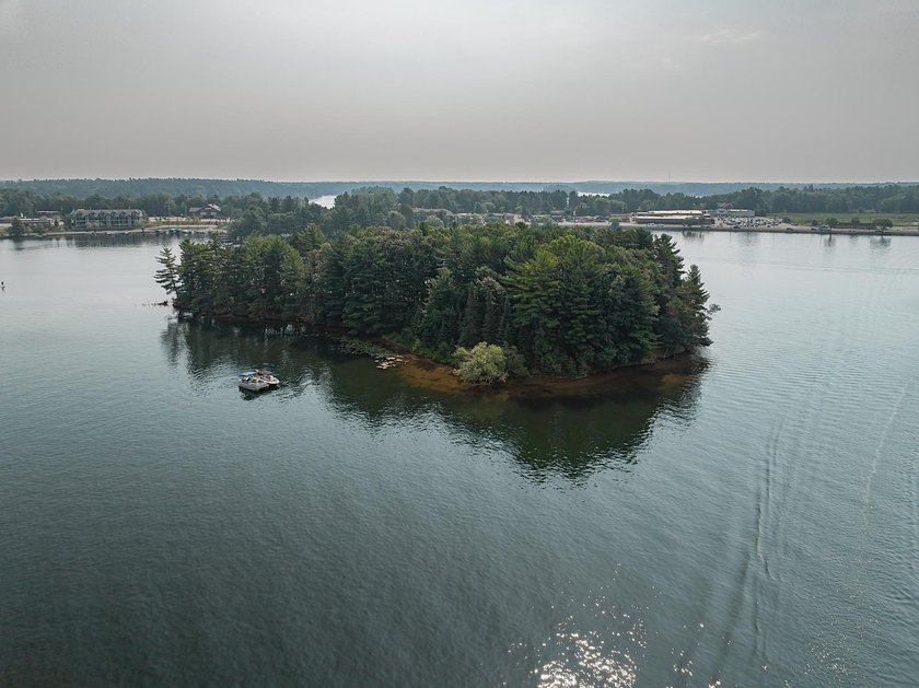 Here's your chance to own a part of Minocqua Chain history - photo 22