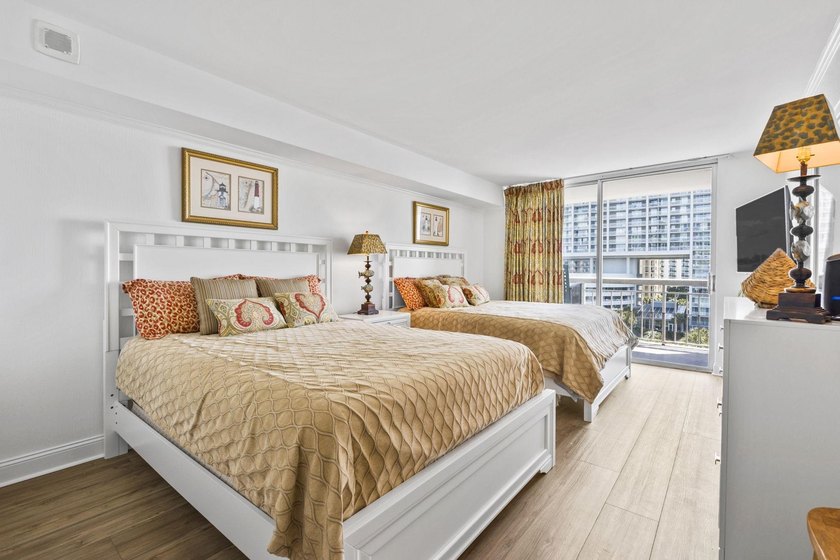 Welcome to luxury coastal living in one of Myrtle Beach's most - photo 26