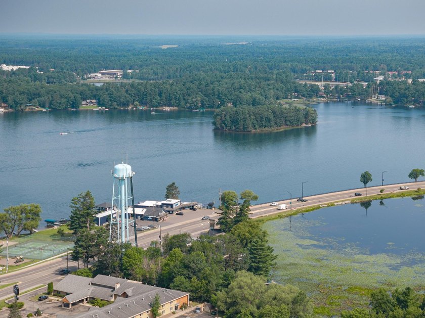 Here's your chance to own a part of Minocqua Chain history - photo 26