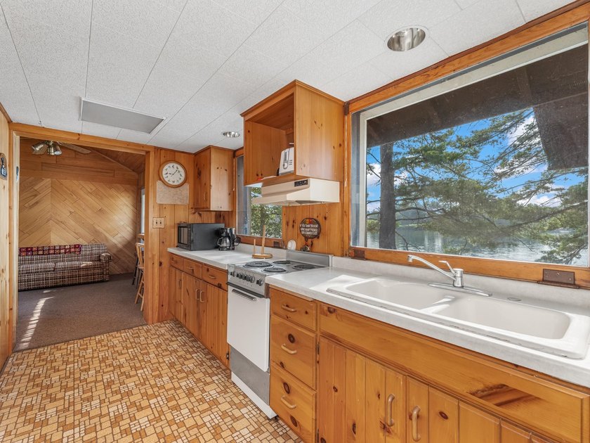 Here's your chance to own a part of Minocqua Chain history - photo 32