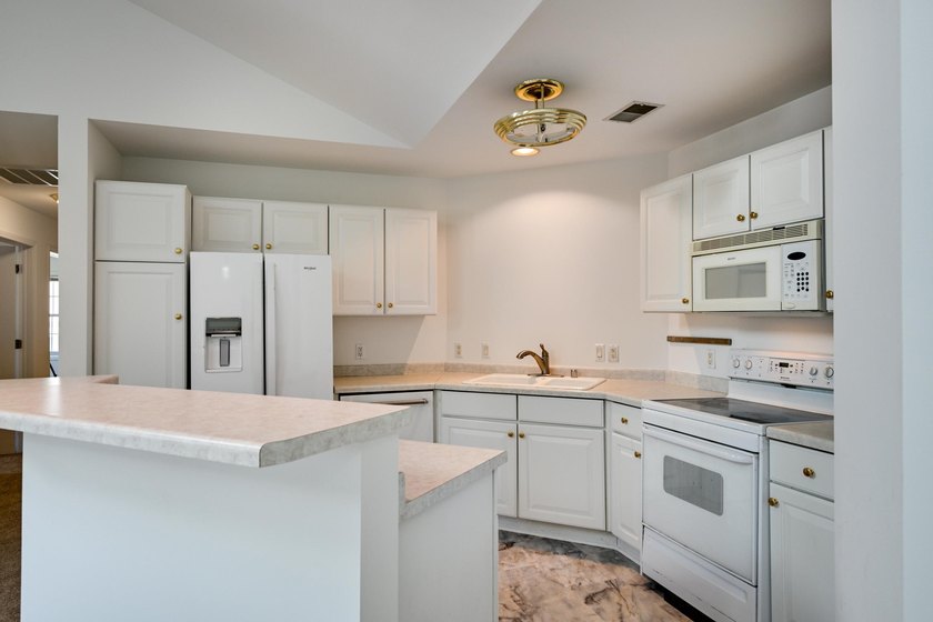 Sophisticated design and effortless living come together in this - photo 15