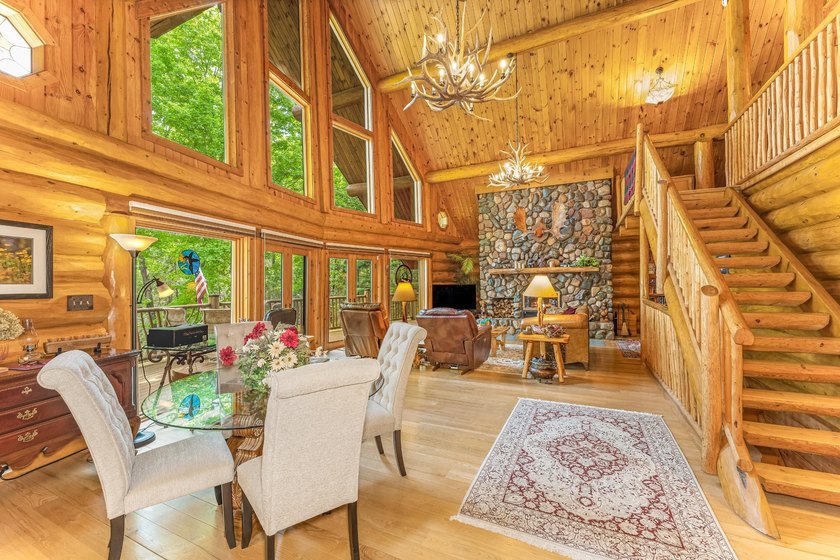 Squirrel Lake Lodge - A truly one-of-a-kind estate on highly - photo 17
