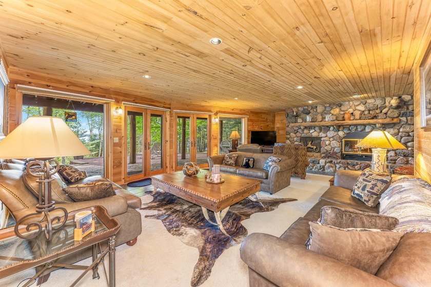 Squirrel Lake Lodge - A truly one-of-a-kind estate on highly - photo 29