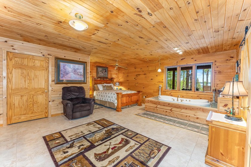Squirrel Lake Lodge - A truly one-of-a-kind estate on highly - photo 32