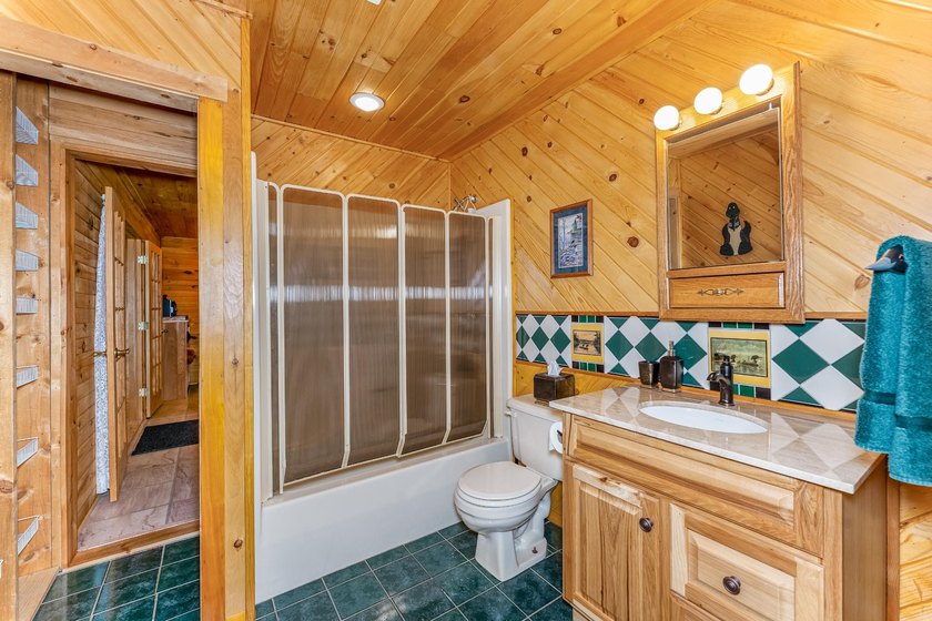 Squirrel Lake Lodge - A truly one-of-a-kind estate on highly - photo 34