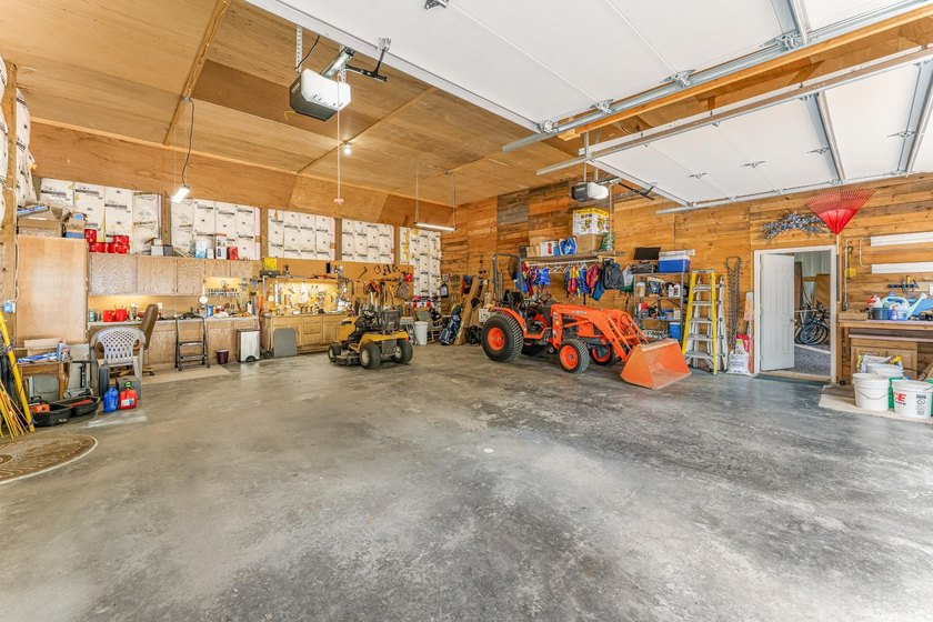 Squirrel Lake Lodge - A truly one-of-a-kind estate on highly - photo 39