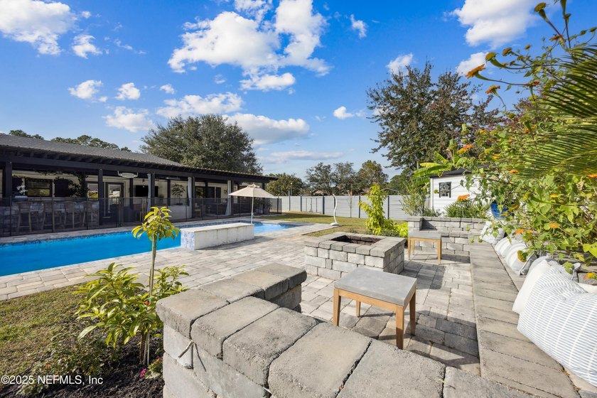 Enjoy peaceful living in this modern 4BR/3BA farmhouse on nearly - photo 50