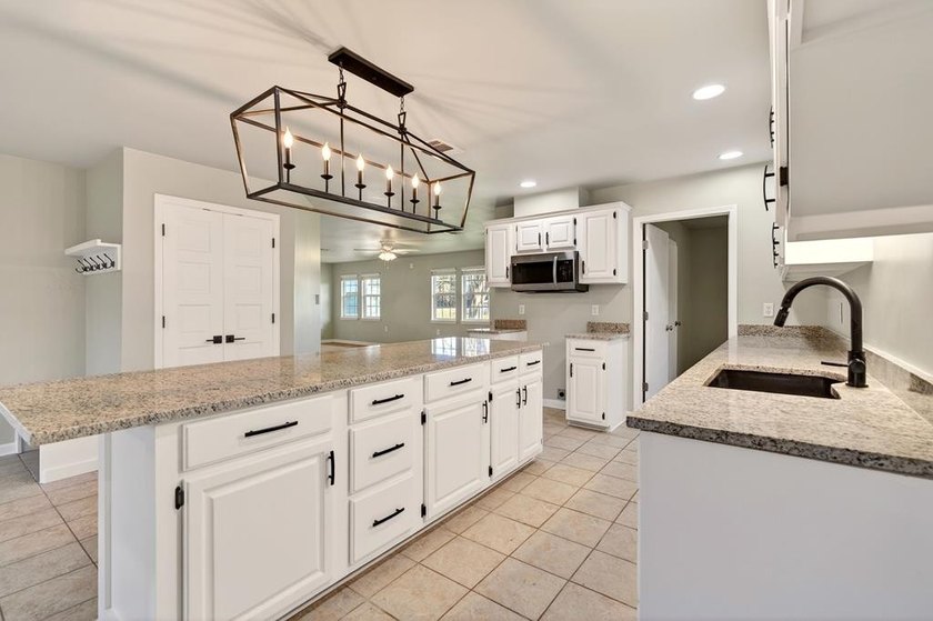 Welcome to your private country retreat on 26 beautiful acres! - photo 12