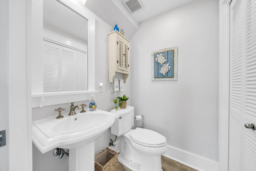 Ideally located just minutes from the sugar-white sands of the - photo 14