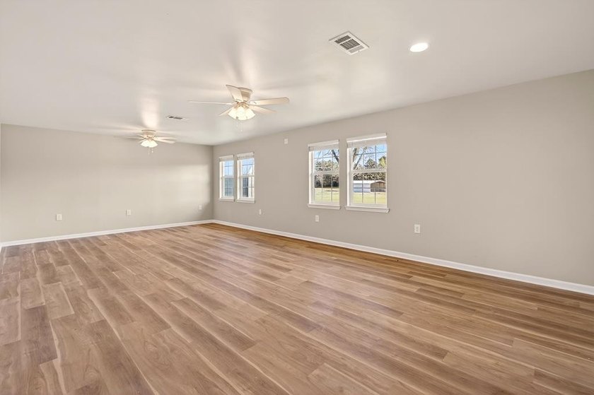 Welcome to your private country retreat on 26 beautiful acres! - photo 18