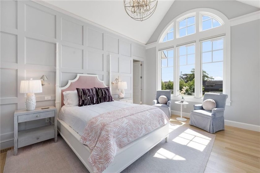 Welcome to an extraordinary custom-built coastal estate nestled - photo 21