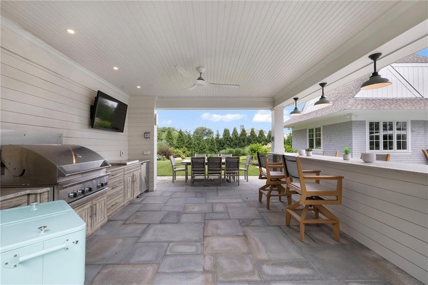 Welcome to an extraordinary custom-built coastal estate nestled - photo 45
