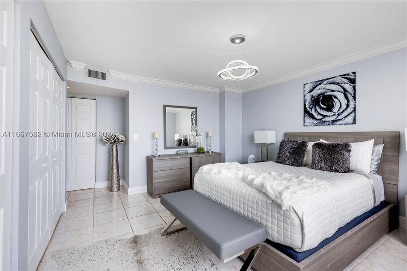 Welcome to your dream apartment in Aventura! This stunning - photo 26