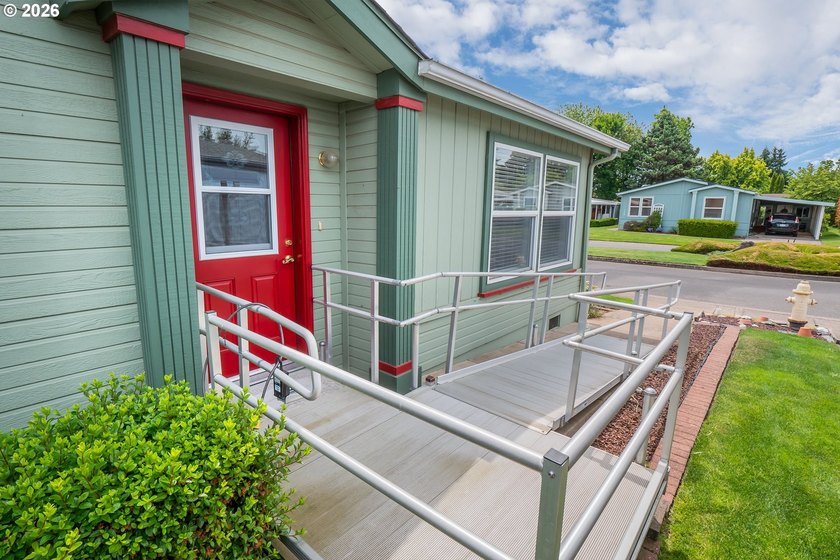 Beautiful 1994 2bed/2bath manufactured home in the very - photo 10