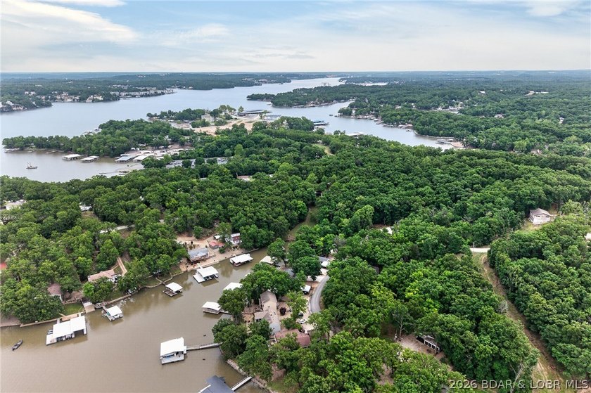 LAKE LIVING AT ITS FINEST! Spectacularly remodeled waterfront - photo 23