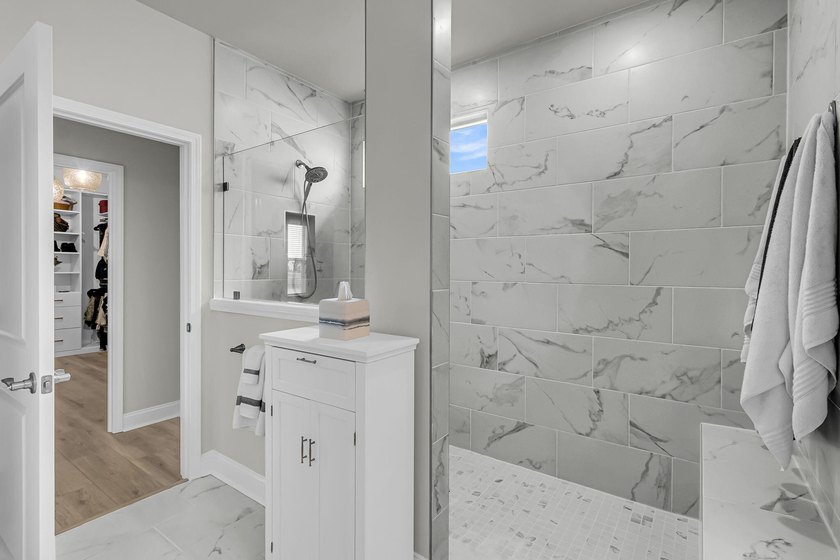 A rare opportunity to own a beautifully customized Del Webb - photo 32