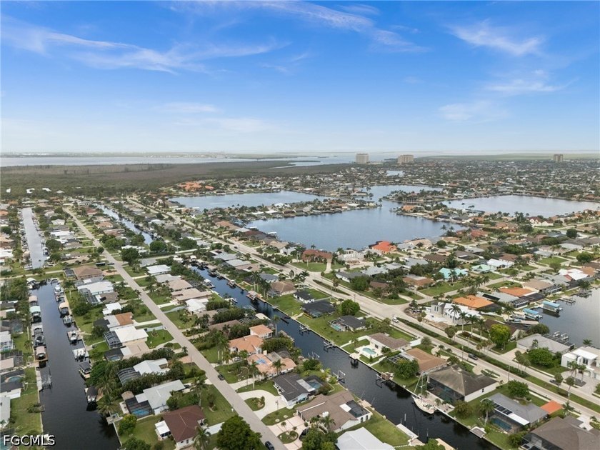 Welcome to your Direct Gulf Sailboat Access Paradise! This 2 - photo 32