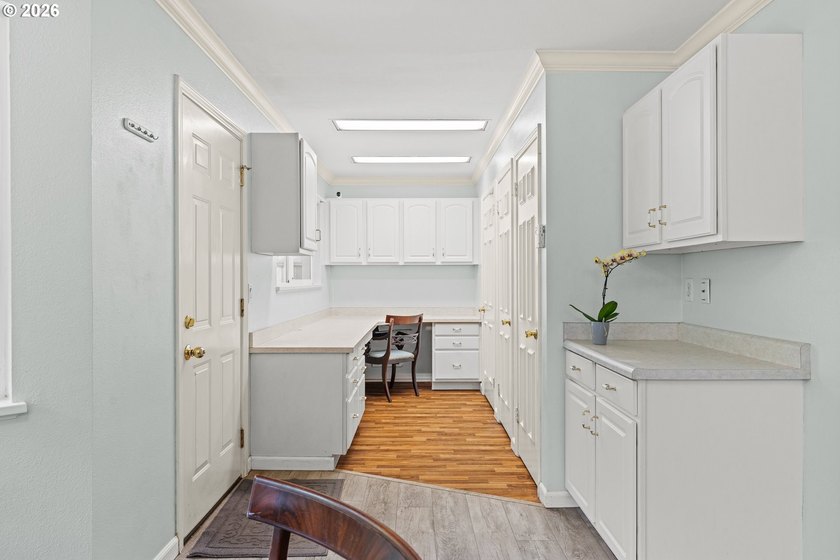 Experience the best of country living in this custom-built, 2 - photo 10