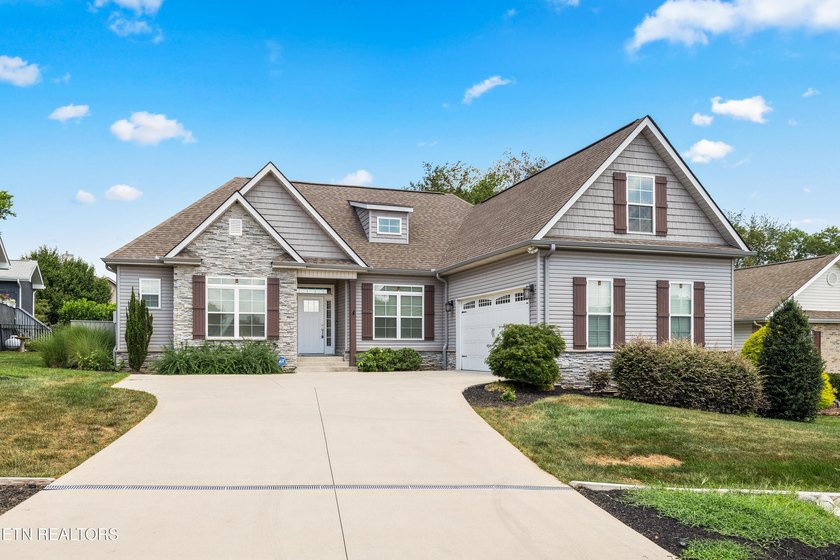 Welcome home to this beautifully crafted custom residence where - photo 36