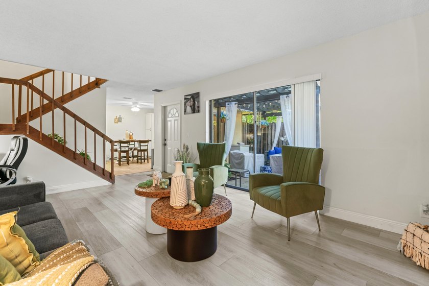 Beautifully Updated 2-Bedroom, 2-Bath Townhouse with Spacious - photo 2