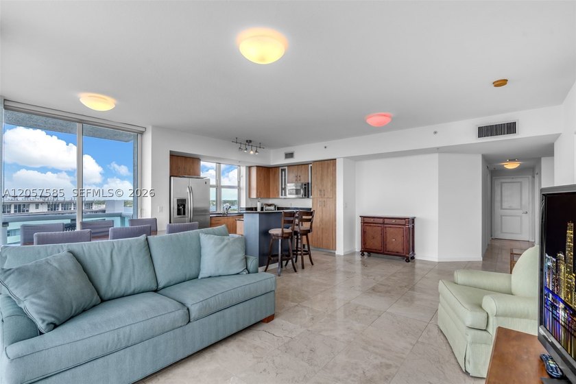 Turnkey, furnished, modern 3-bed, 2-bath condo in North Bay - photo 22