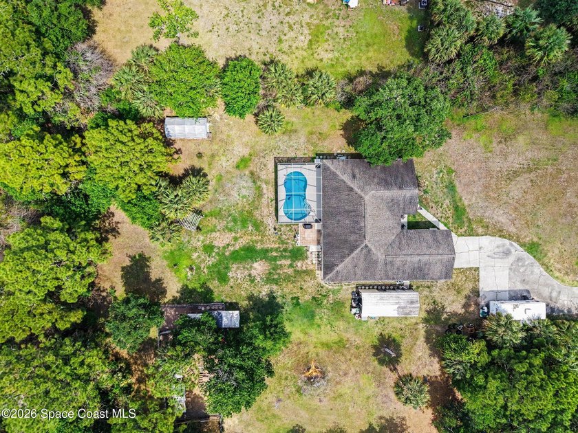 Sellers offering 10K towards Closing with full price offer on - photo 8