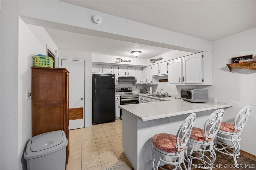 If you have been searching for an affordable lakefront getaway - photo 18