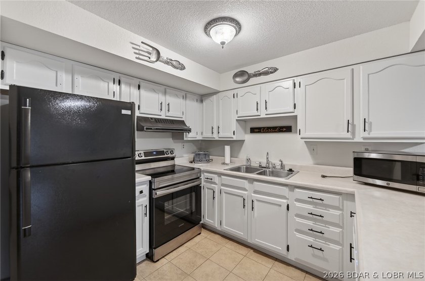 If you have been searching for an affordable lakefront getaway - photo 19