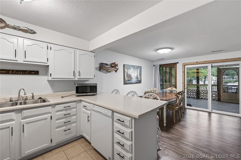 If you have been searching for an affordable lakefront getaway - photo 20
