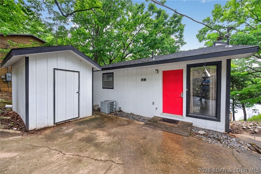 If you have been searching for an affordable lakefront getaway - photo 38