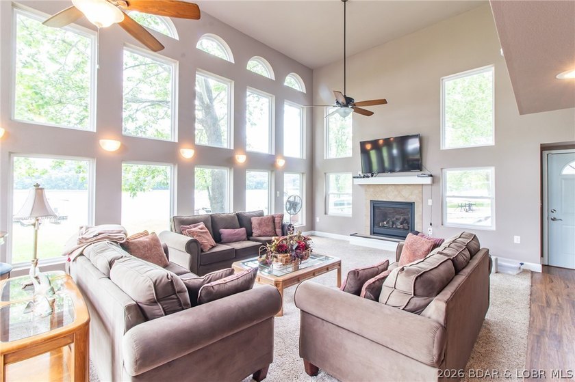 This is your chance to own your dream home (5 bedrooms and 2 - photo 11