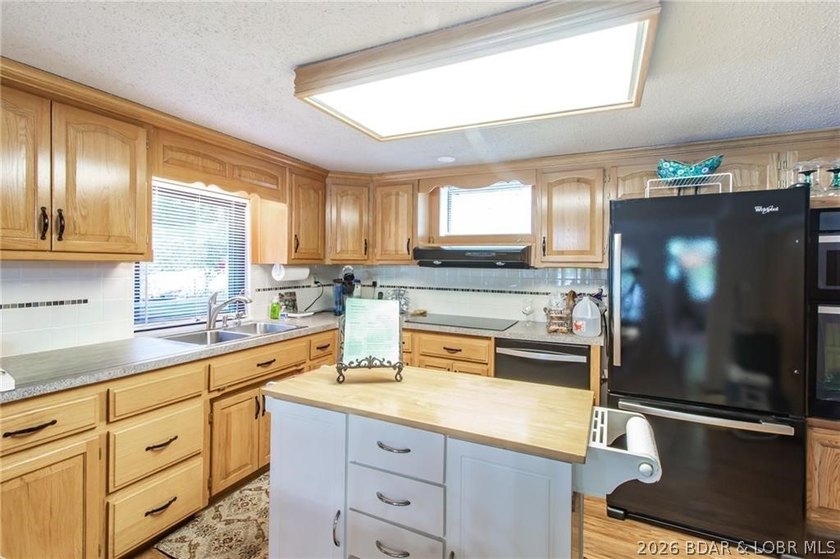 This is your chance to own your dream home (5 bedrooms and 2 - photo 20