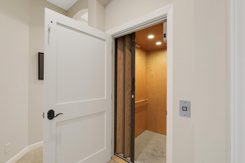 Live simply without sacrificing luxury in this supremely located - photo 5