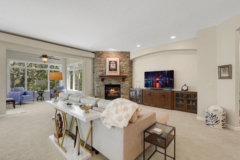 Live simply without sacrificing luxury in this supremely located - photo 9