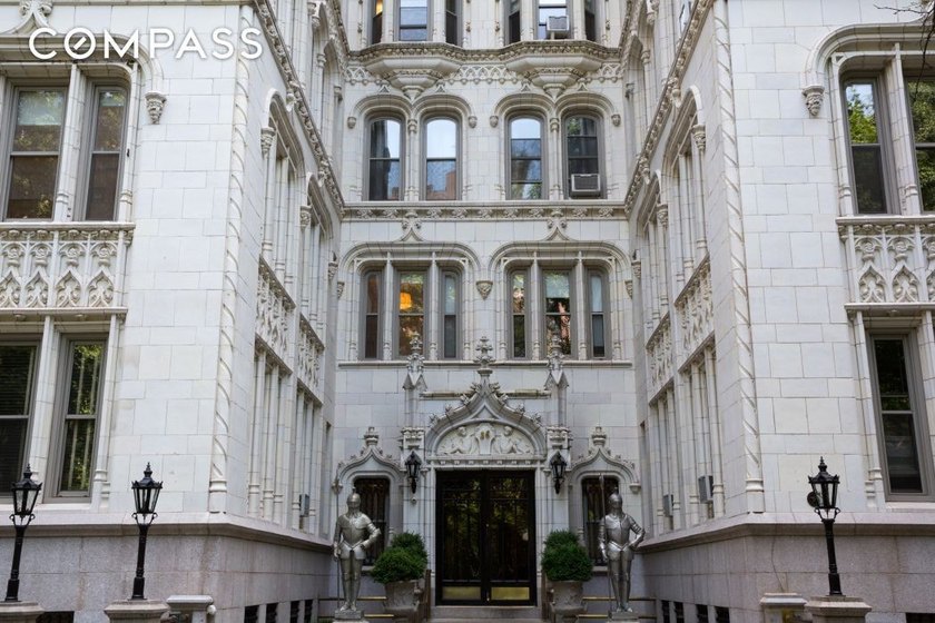 Key to Gramercy Park Residence 3W is a beautifully renovated - photo 10