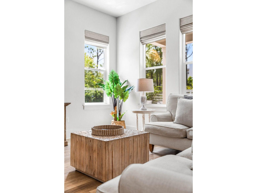 Located in the gated Villas of Frangista community within the - photo 11