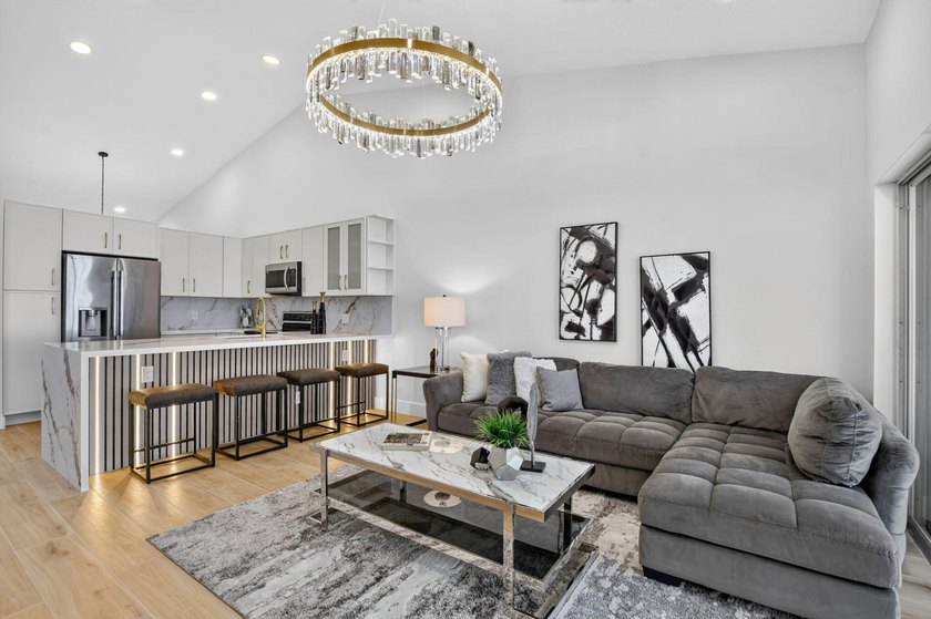 Welcome to a home where contemporary design meets effortless - photo 17
