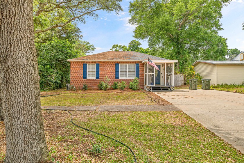 This home is a great investment property. Currently it is being - photo 3