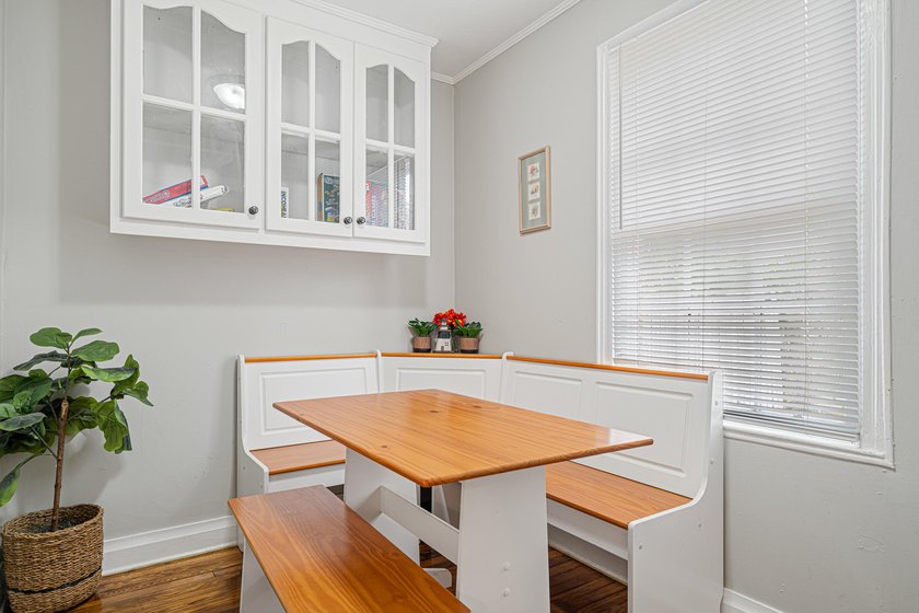 This home is a great investment property. Currently it is being - photo 7