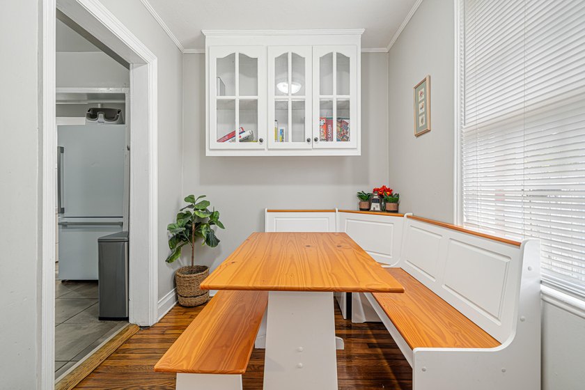 This home is a great investment property. Currently it is being - photo 8