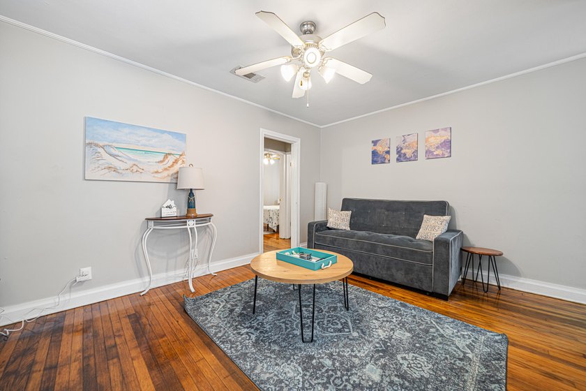 This home is a great investment property. Currently it is being - photo 9