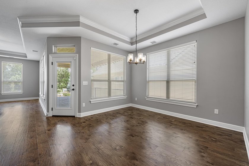Experience effortless living in this beautifully maintained - photo 7